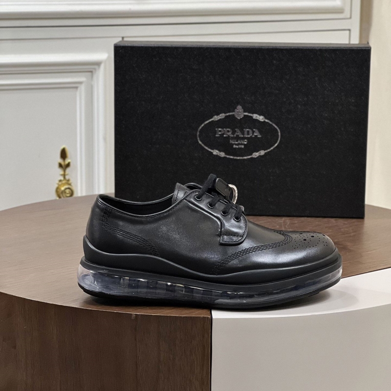 Pra*a leather shoes